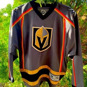 Nwt Vegas Golden Knights Junior Jersey Size M